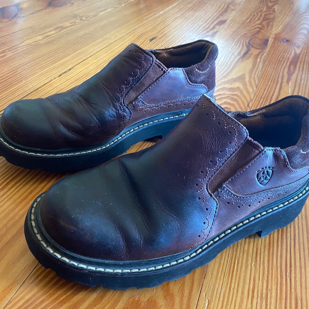 Ariat shoe